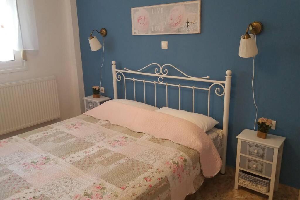 Zefis Appartment オウランオウポリ エクステリア 写真